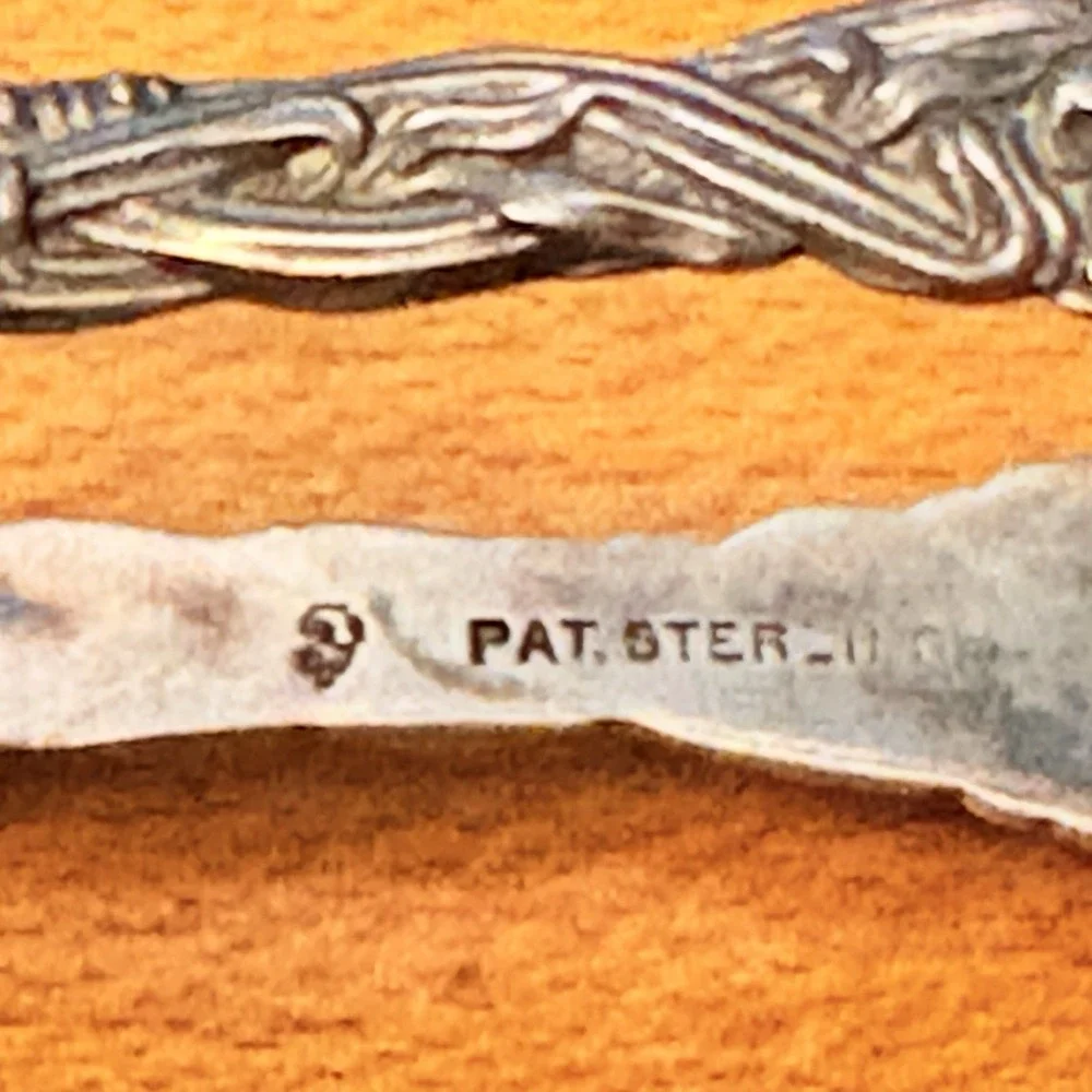 International Silver Frontenac Bon Bon Tongs Sterling Silver 1903 Art Nouveau